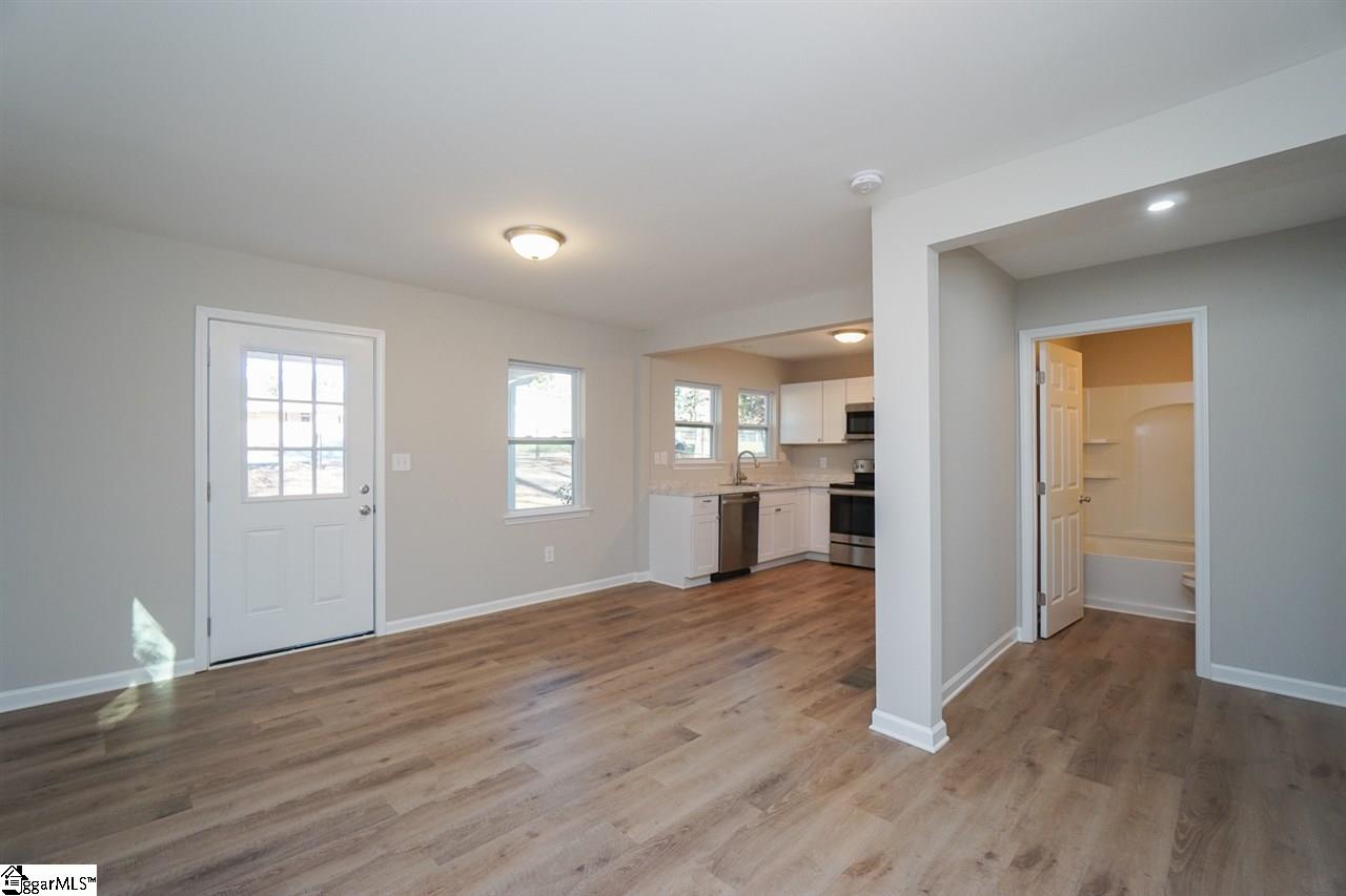 A1618 Chapman Road Anderson, SC 29621 - Photo 4 of 20