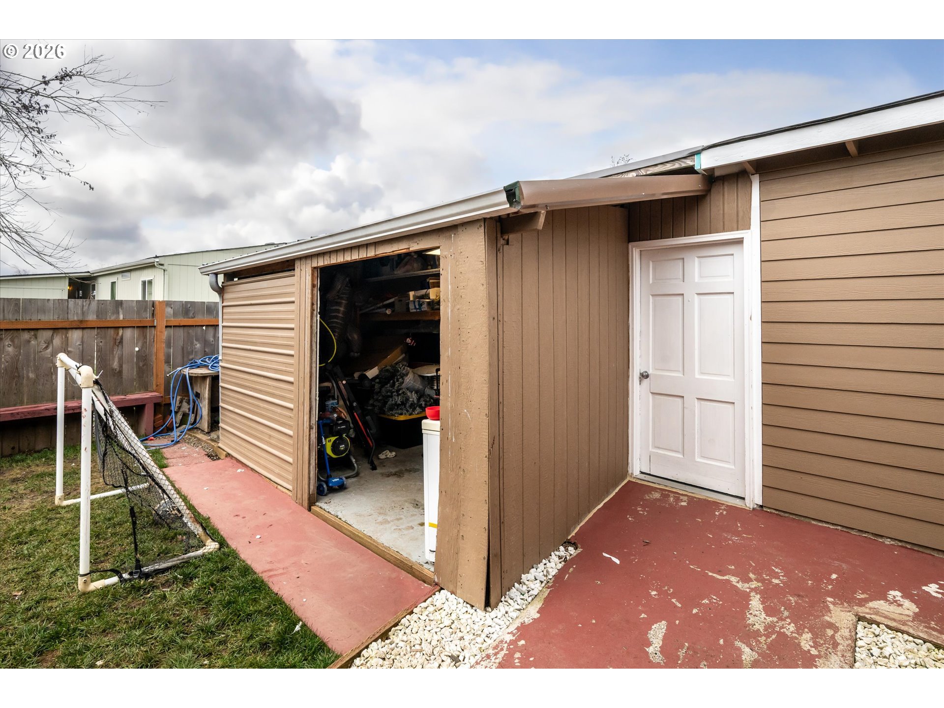 485 Scotts Glen Drive Springfield, OR 97477 - Photo 32 of 39 RV Parking