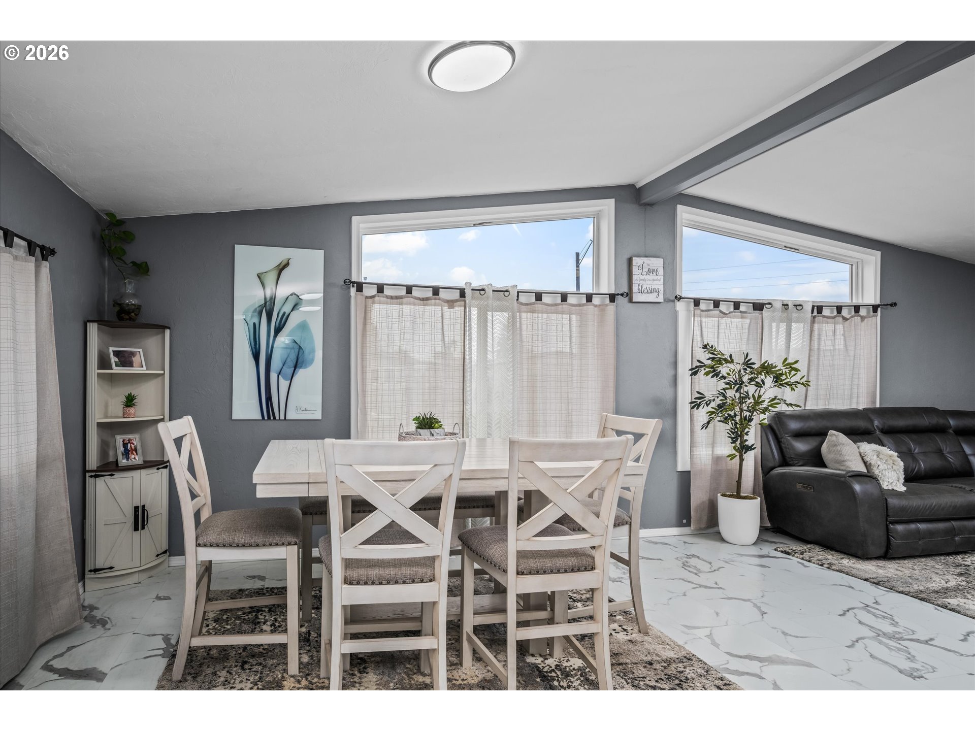 485 Scotts Glen Drive Springfield, OR 97477 - Photo 9 of 39 Dining Room