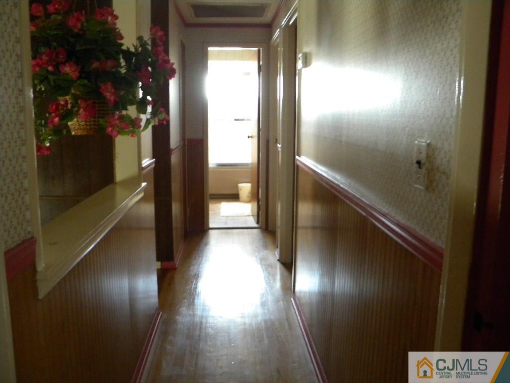 69 Eardley Road Edison, NJ 08817 - Photo 8 of 13 a view of gallery