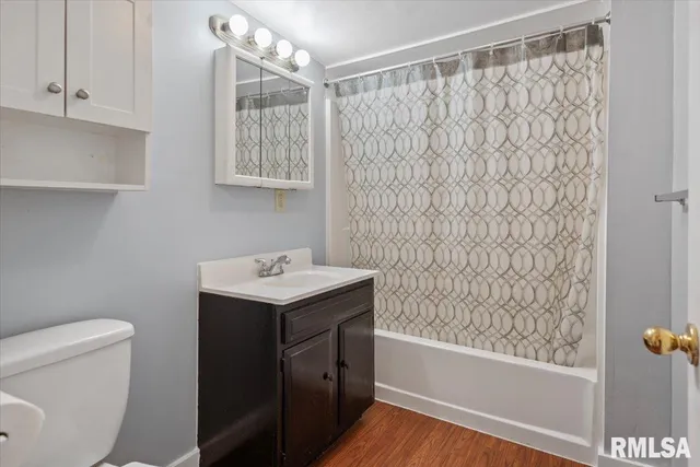 $81,900 | 510 South Mauvaisterre Street, Jacksonville, IL 62650