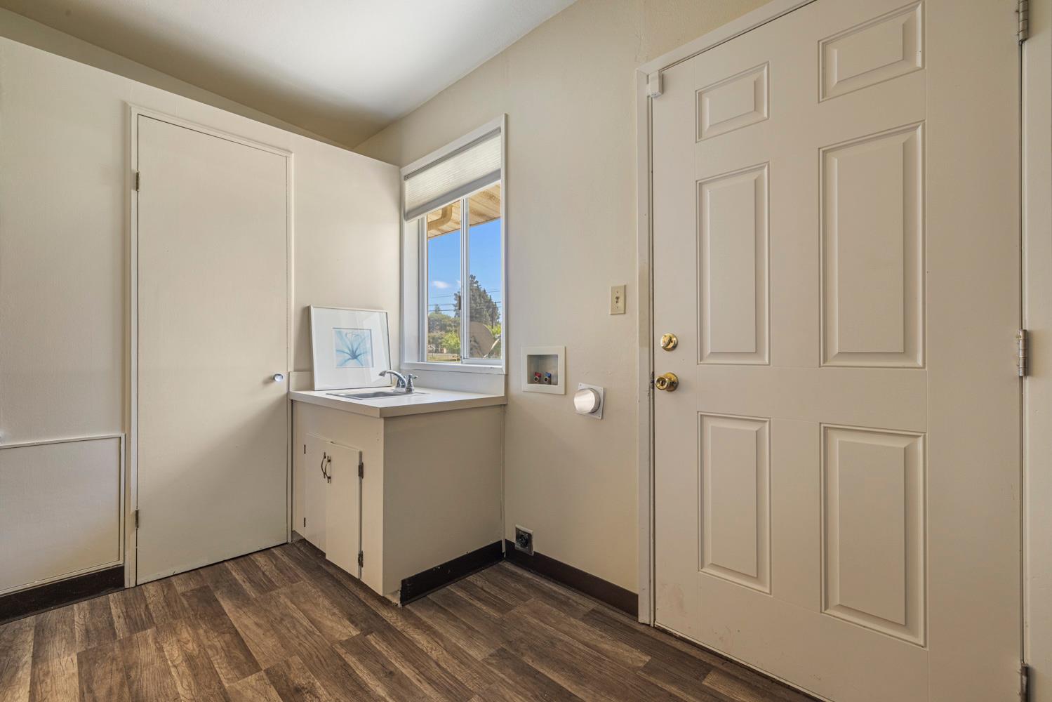 3824 Hubbard Road Stockton, CA 95215 - Photo 12 of 79