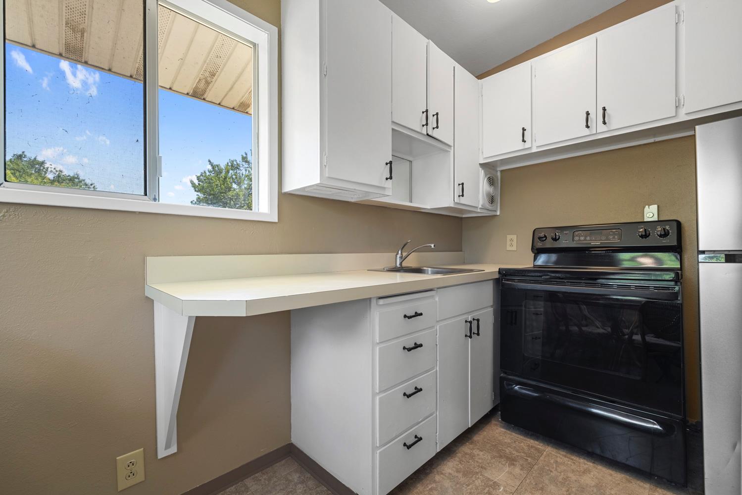 3824 Hubbard Road Stockton, CA 95215 - Photo 26 of 79