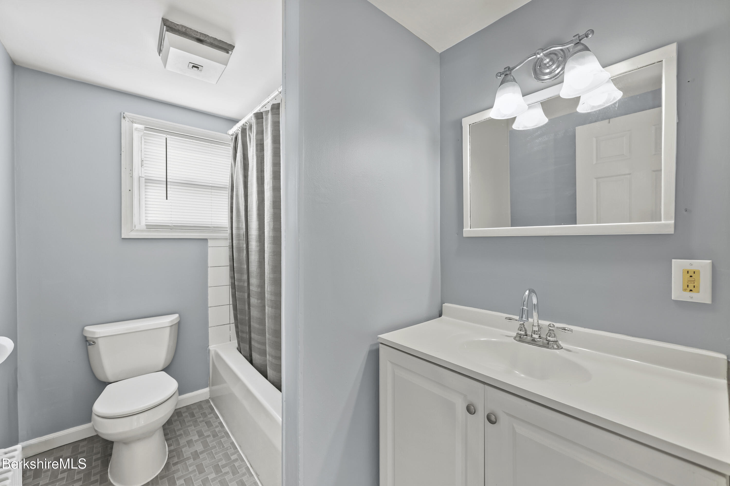 65 Melrose Street Adams, MA 01220 - Photo 23 of 32 110 Bathroom