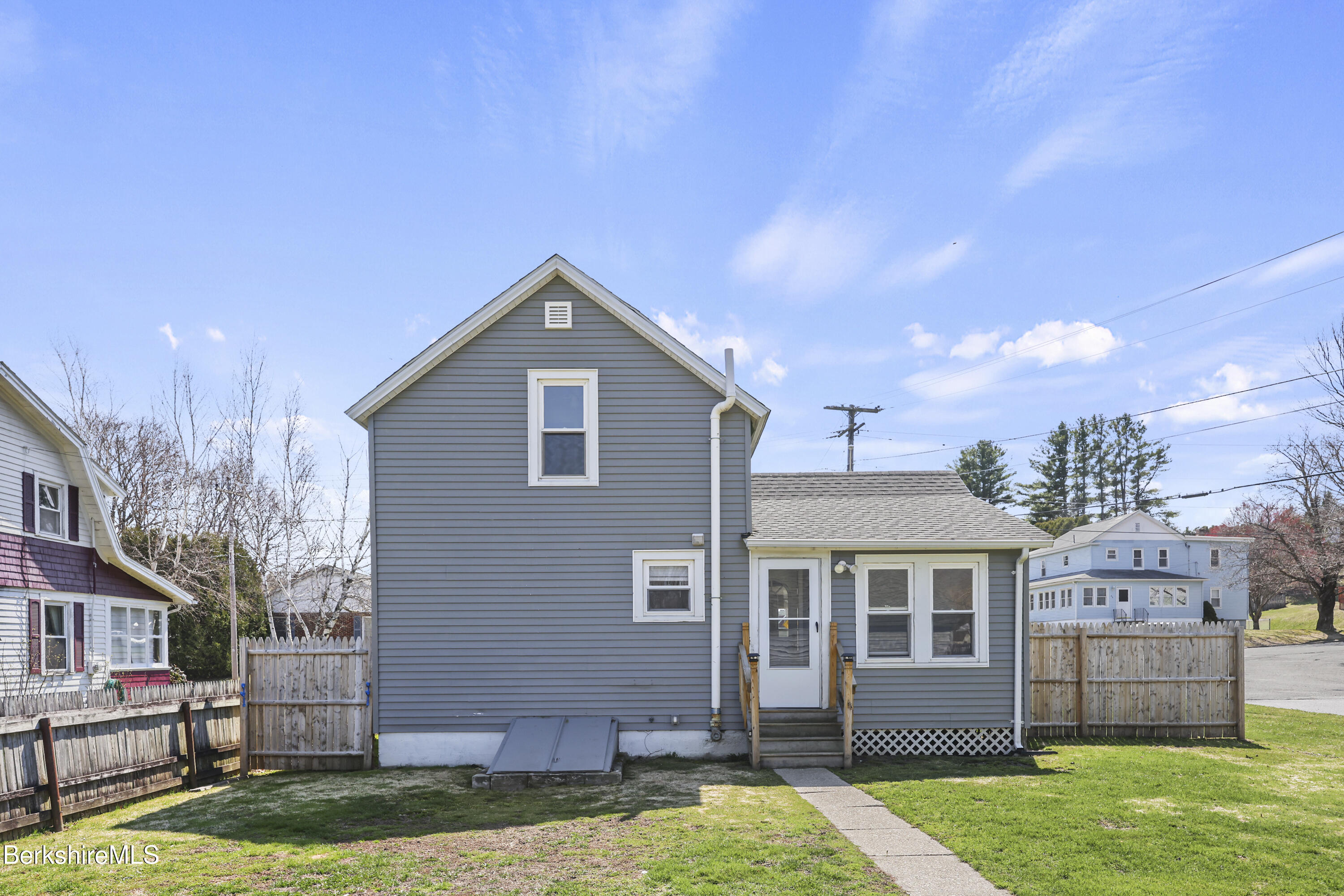 65 Melrose Street Adams, MA 01220 - Photo 3 of 32 Melroseoutside2