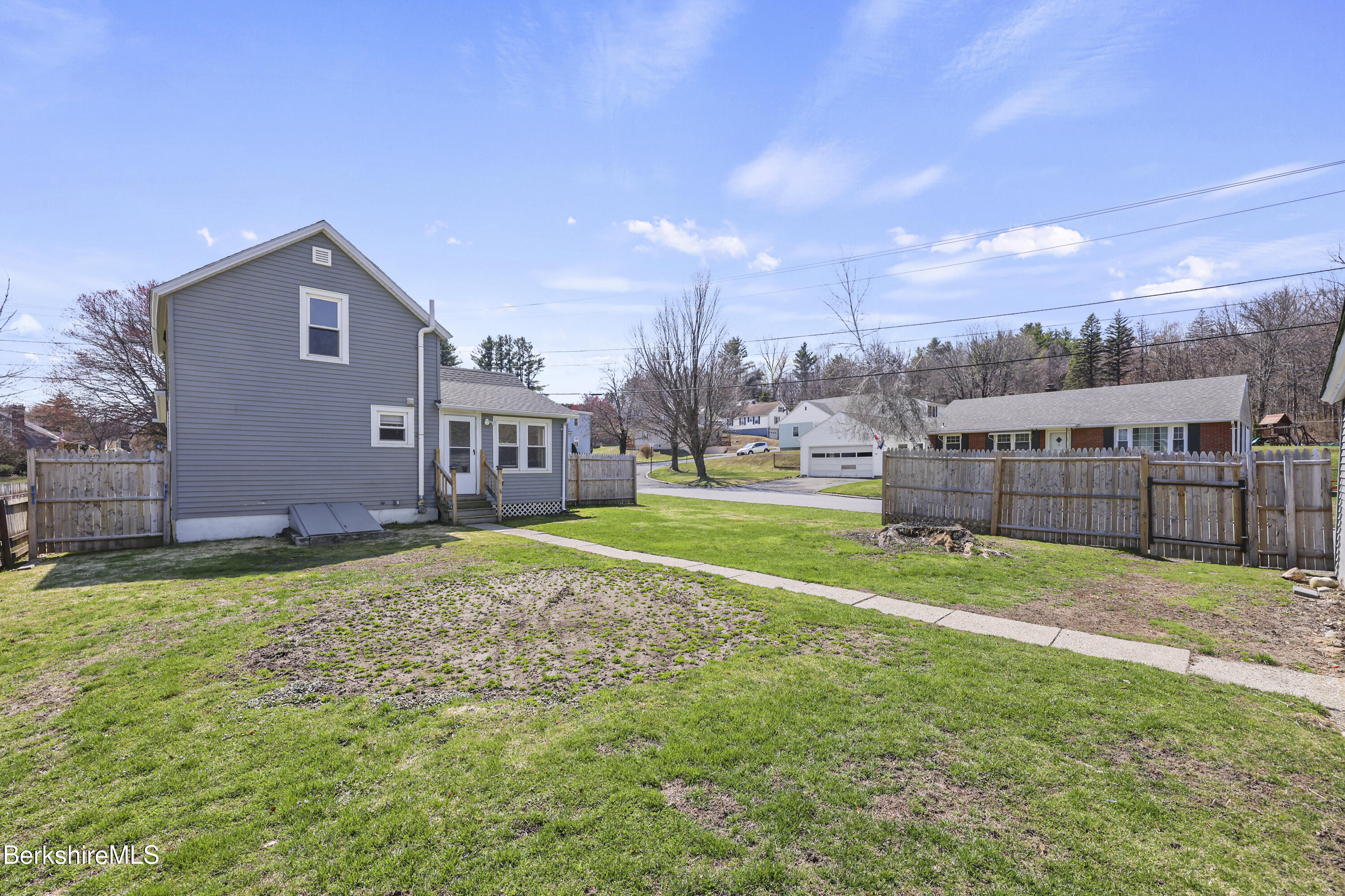 65 Melrose Street Adams, MA 01220 - Photo 4 of 32 Melroseoutside6
