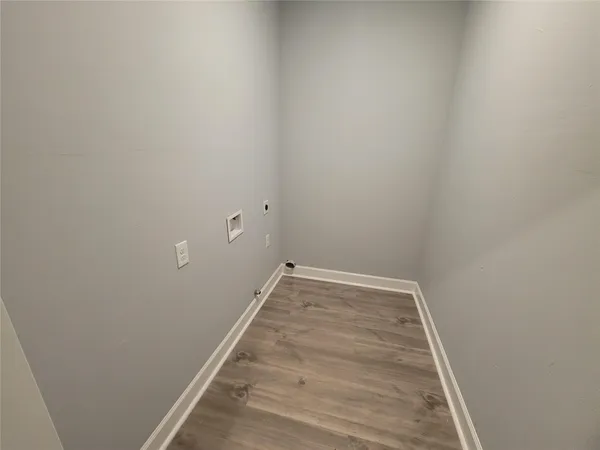 $1,750 | 7033 Ave East, Houston, TX 77011