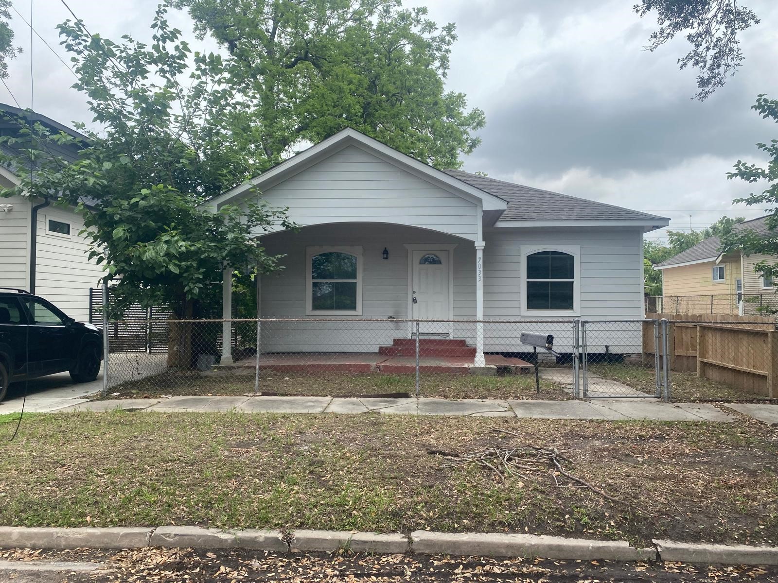7033 Ave East Houston, TX 77011 - Photo 2 of 19