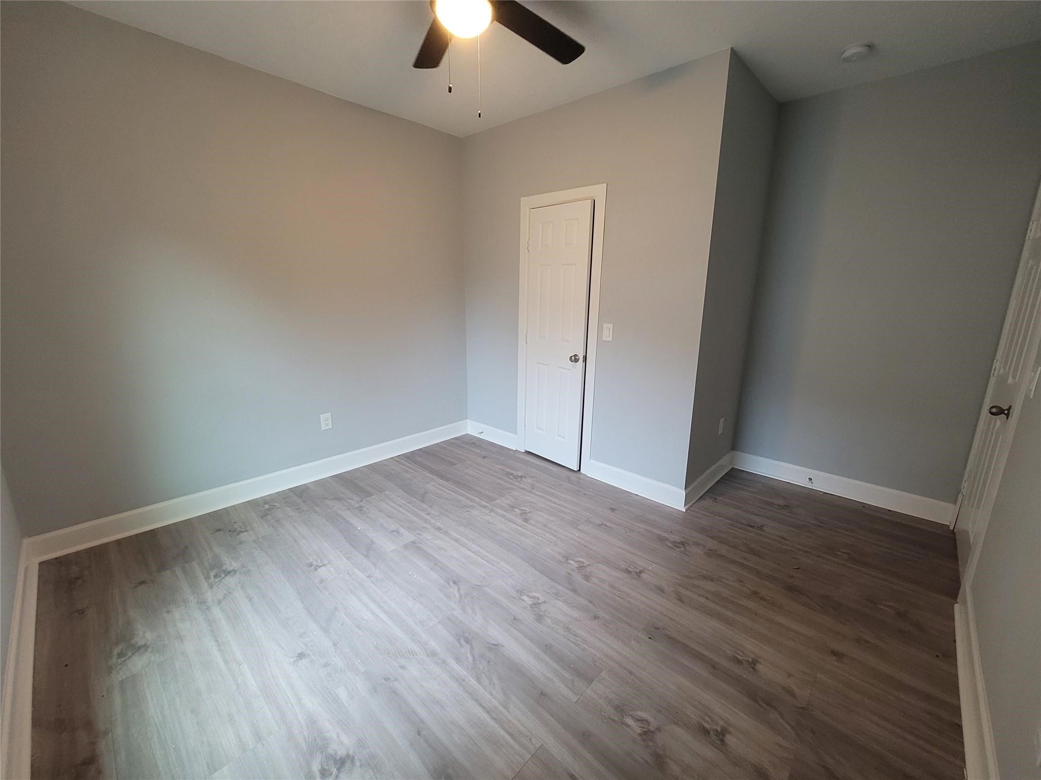 7033 Ave East Houston, TX 77011 - Photo 9 of 19