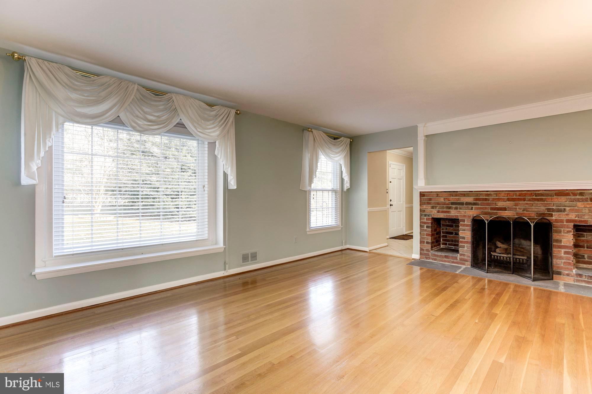 13200 Darnestown Road Gaithersburg, MD 20878 - Photo 8 of 49 Gallery Image 8