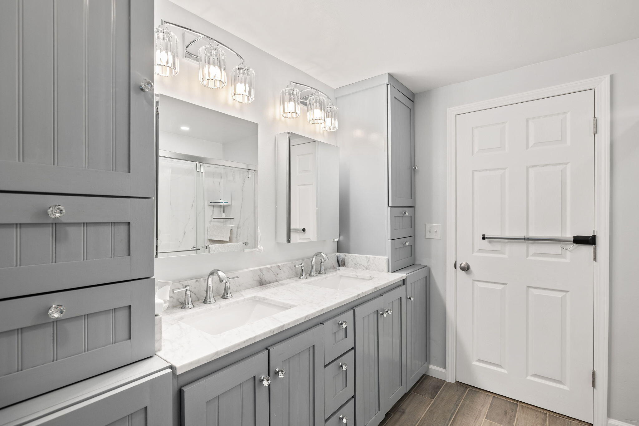 11 Michael Road Pocasset, MA 02559 - Photo 29 of 35 a bathroom with a sink double vanity and a mirror