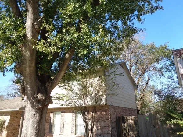 $1,945 | 15426 Swan Creek Drive, Houston, TX 77095