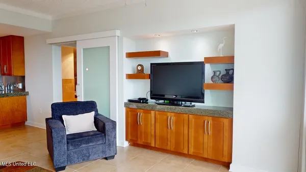 $2,650 | 2060 Beach Boulevard, Unit 701, Biloxi, MS 39531
