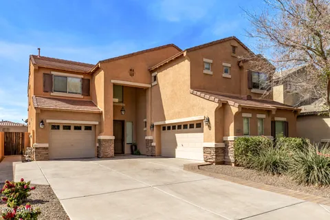 $749,900 | 2507 East Rustling Oaks Lane, Phoenix, AZ 85024
