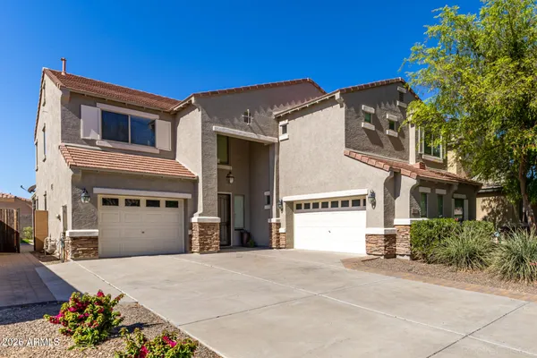 $749,900 | 2507 East Rustling Oaks Lane, Phoenix, AZ 85024