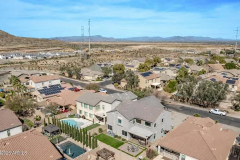 $749,900 | 2507 East Rustling Oaks Lane, Phoenix, AZ 85024