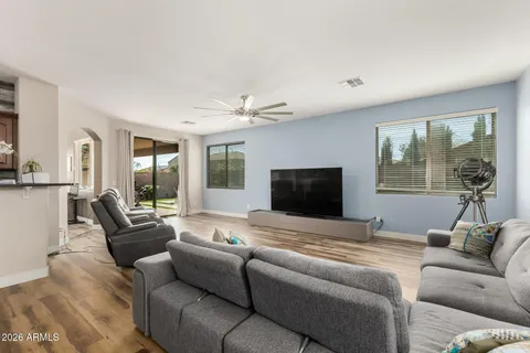 $749,900 | 2507 East Rustling Oaks Lane, Phoenix, AZ 85024