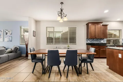 $749,900 | 2507 East Rustling Oaks Lane, Phoenix, AZ 85024