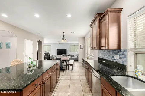 $749,900 | 2507 East Rustling Oaks Lane, Phoenix, AZ 85024