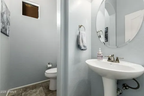 $749,900 | 2507 East Rustling Oaks Lane, Phoenix, AZ 85024