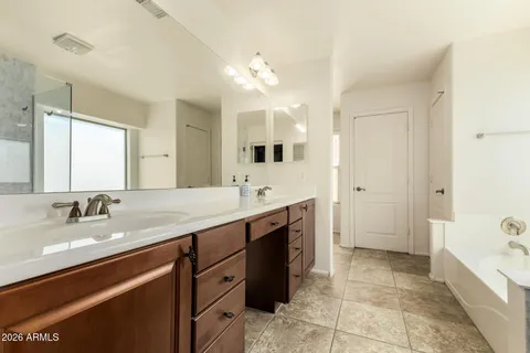 $749,900 | 2507 East Rustling Oaks Lane, Phoenix, AZ 85024