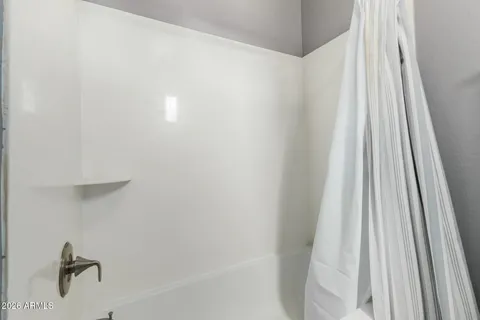 $749,900 | 2507 East Rustling Oaks Lane, Phoenix, AZ 85024