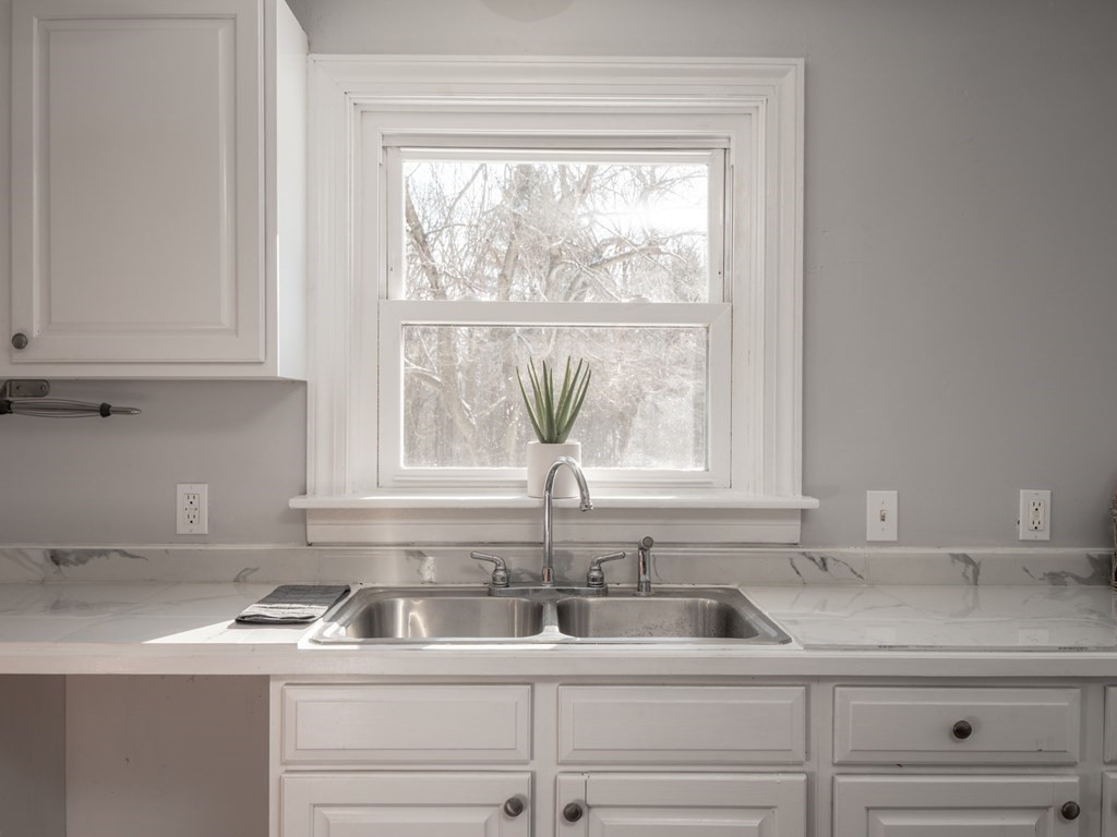 58 Knower Road Westminster, MA 01473 - Photo 13 of 36
