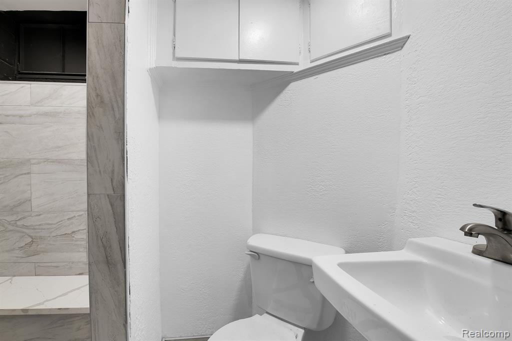 5926 Balfour Road Detroit, MI 48224 - Photo 22 of 23