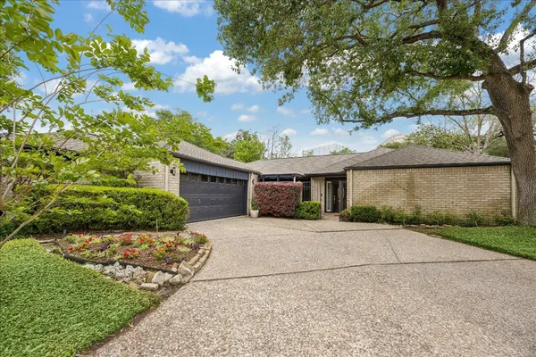 $519,000 | 307 Oarman Court, Houston, TX 77079