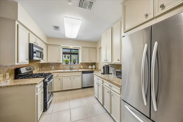 $519,000 | 307 Oarman Court, Houston, TX 77079