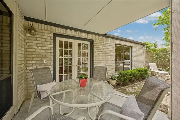 $519,000 | 307 Oarman Court, Houston, TX 77079