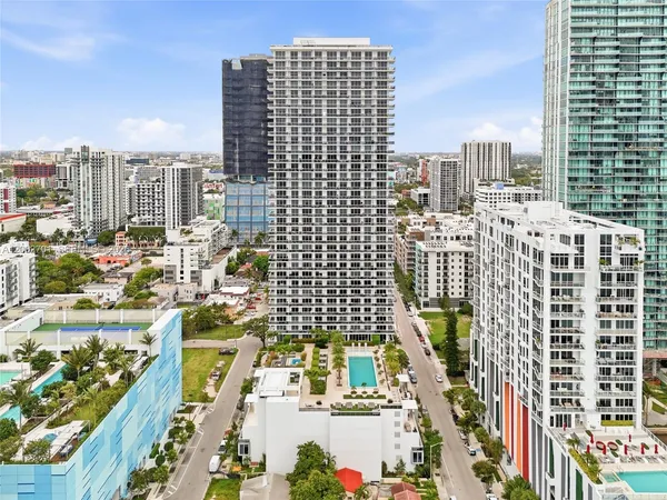 a picture of city view