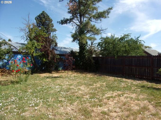 222 1st Avenue Riddle, OR 97469 - Photo 33 of 36 Backyard