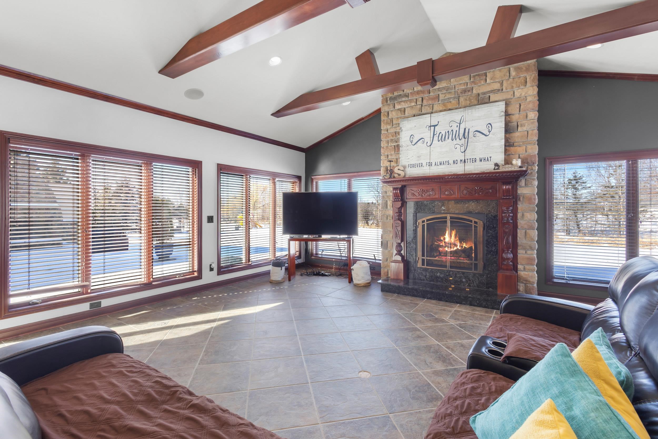 3086 Buttercup Road Neenah, WI 54956 - Photo 20 of 60