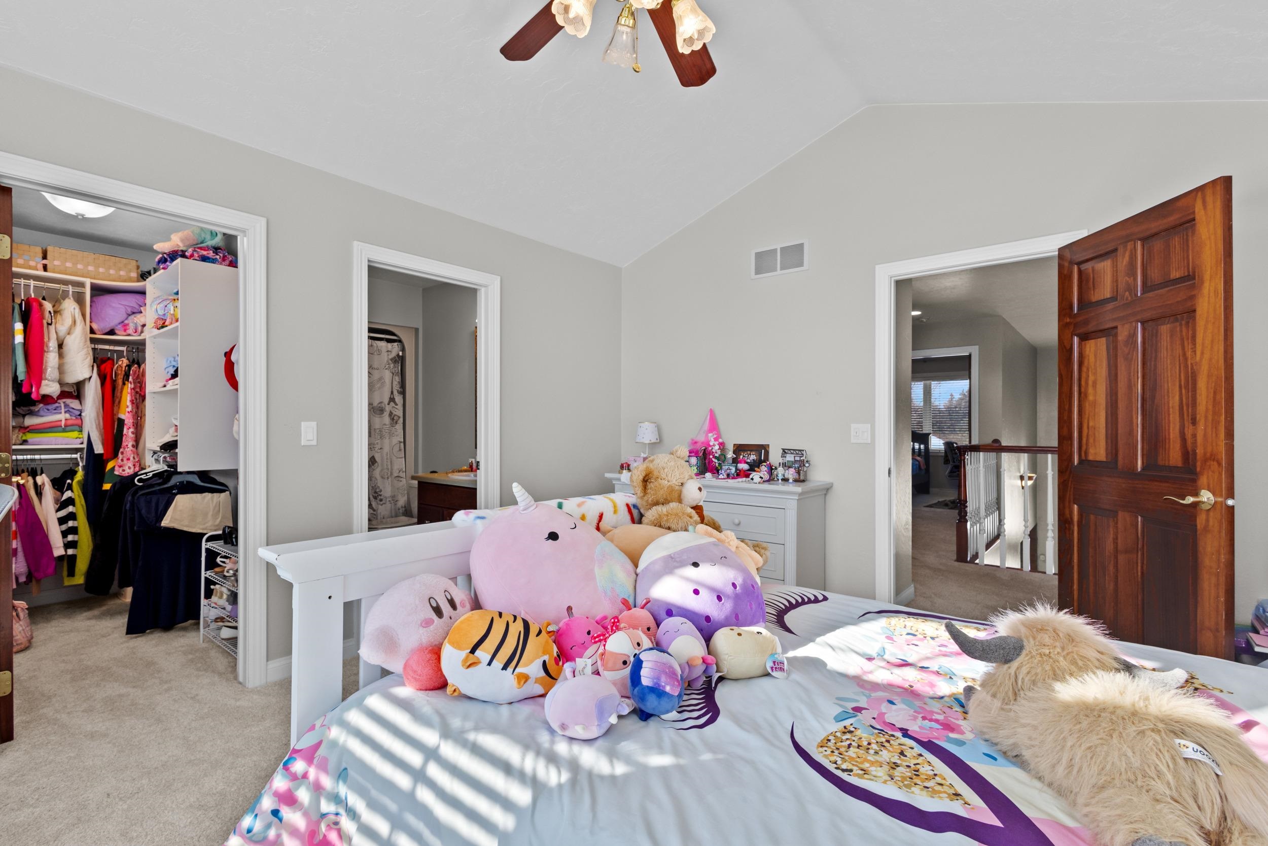 3086 Buttercup Road Neenah, WI 54956 - Photo 32 of 60