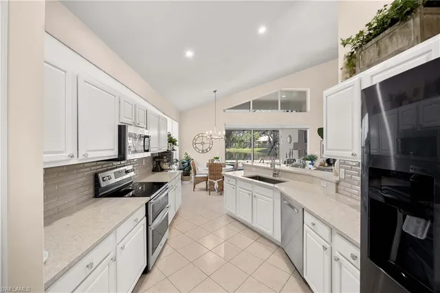 $980,000 | 1917 Timarron Way, Naples, FL 34109