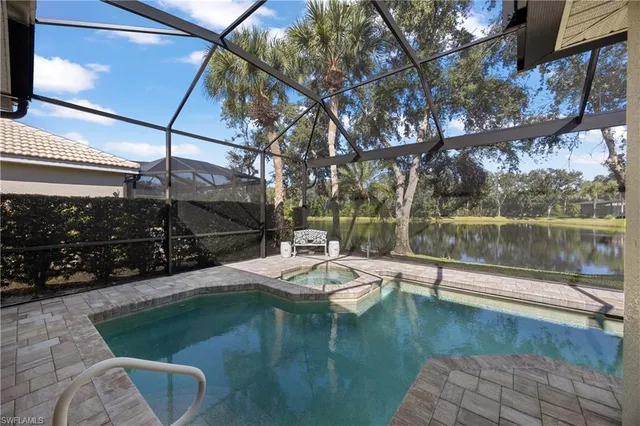 $980,000 | 1917 Timarron Way, Naples, FL 34109