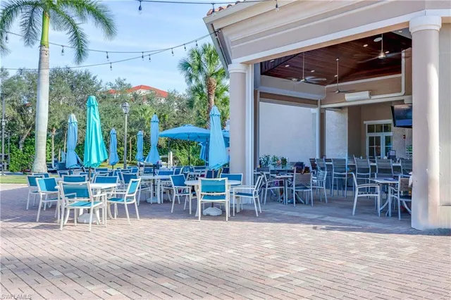 $980,000 | 1917 Timarron Way, Naples, FL 34109