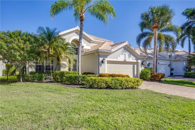 $980,000 | 1917 Timarron Way, Naples, FL 34109