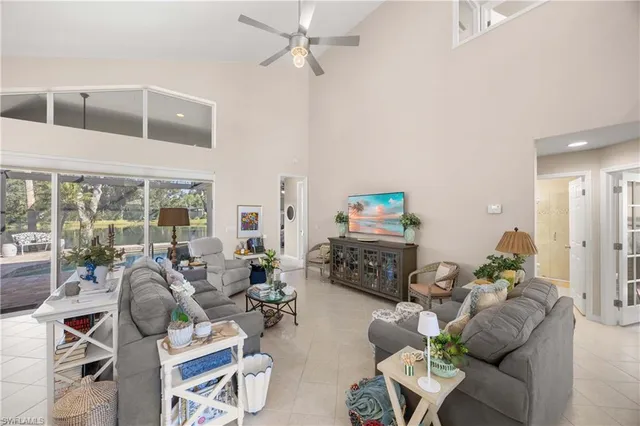 $980,000 | 1917 Timarron Way, Naples, FL 34109