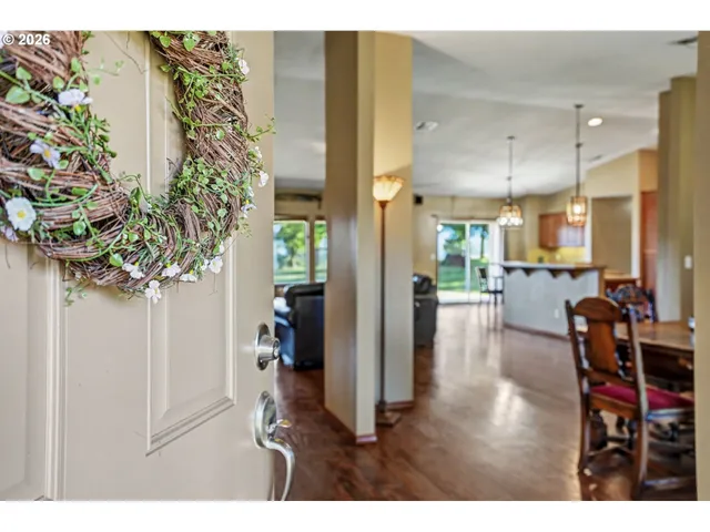 $875,000 | 47364 East Lyons Mill City Drive, Lyons, OR 97358