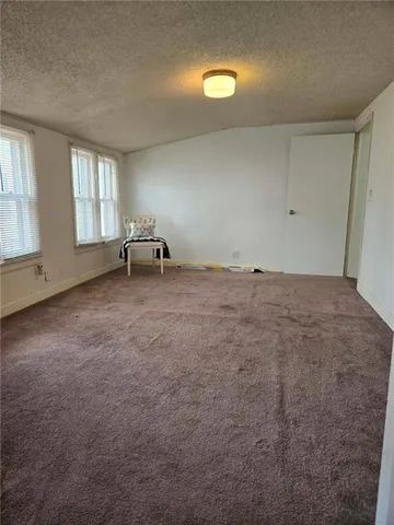 $76,000 | 301 East 6th Avenue, Caney, KS 67333