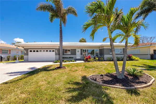 $674,000 | 106 19th Street, Belleair Beach, FL 33786