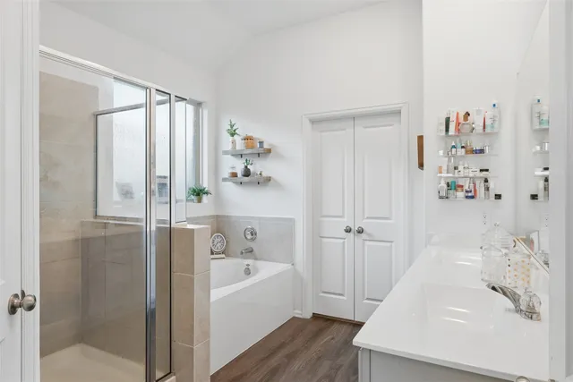 $2,300 | 358 Jewett Meadow Drive, Magnolia, TX 77354