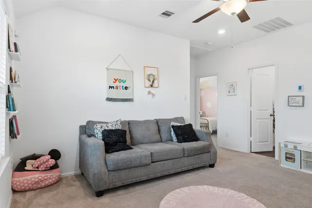 $2,300 | 358 Jewett Meadow Drive, Magnolia, TX 77354