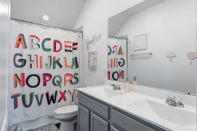 $2,300 | 358 Jewett Meadow Drive, Magnolia, TX 77354