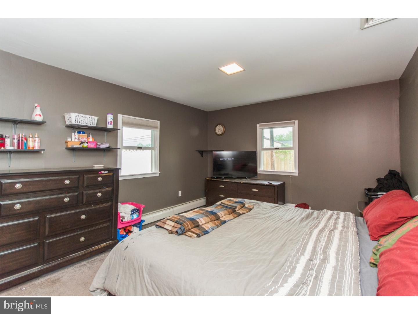 51 Oldbrook Road Levittown, PA 19057 - Photo 11 of 25 Gallery Image 11
