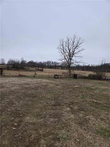 $750,000 | 3855 Northwest County Road 17402, Archie, MO 64725