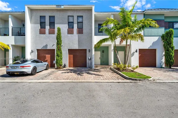 $3,500 | 4441 Northwest 9th Street, Plantation, FL 33317