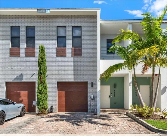 $3,500 | 4441 Northwest 9th Street, Plantation, FL 33317